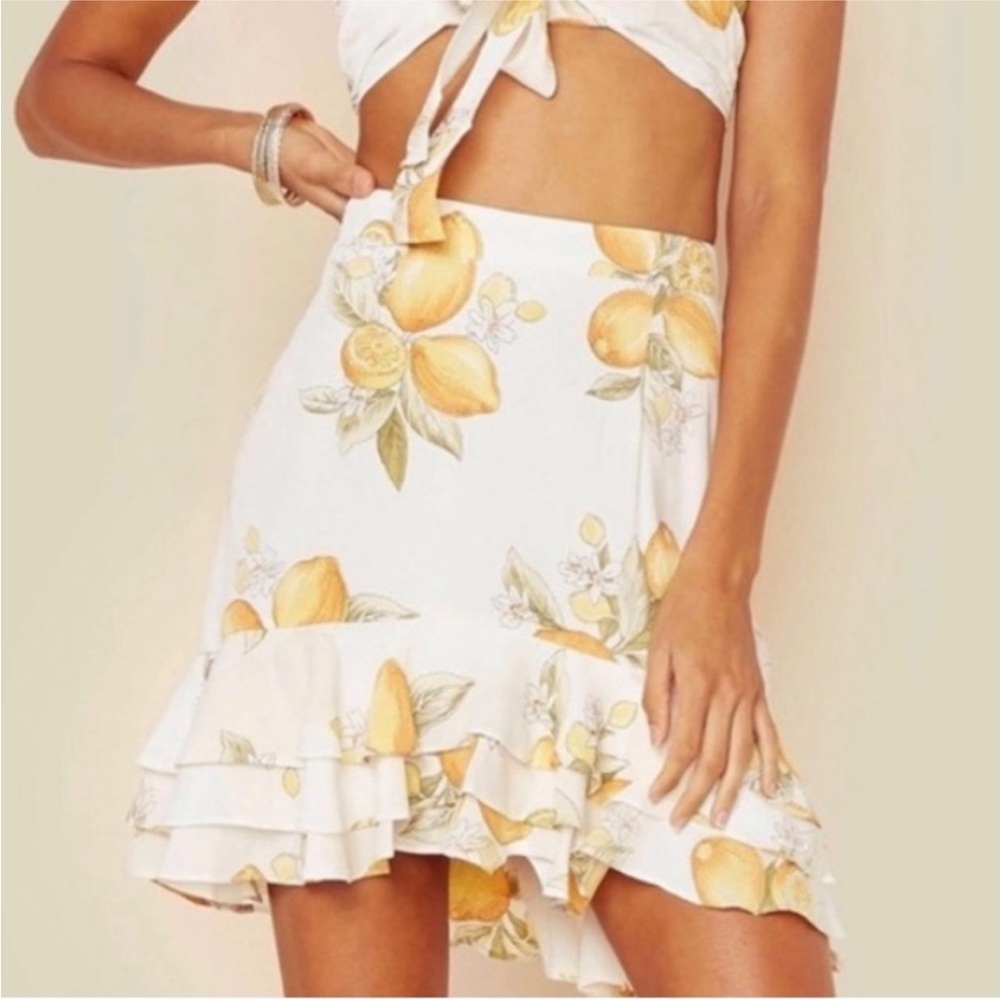 For Love & Lemons Limonada Skirt | Yellow & White Ruffled Lemon Print Mini